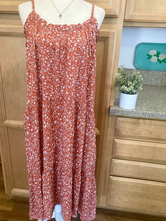 NATURAL LIFE Dresses & Skirts - NATURAL LIFE Rust Floral Spaghetti-Strap Midi Dress Size S Can Also Fit M